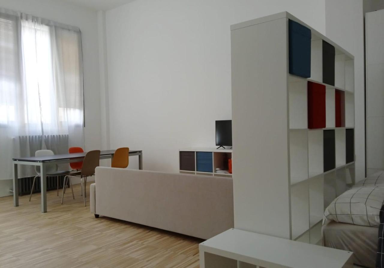 Апартаменти Open Space3 D'Apulia 11 Мілан Екстер'єр фото